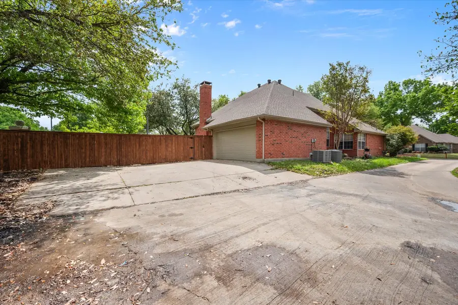 301 Andre Drive, Irving, TX 75063 - #3