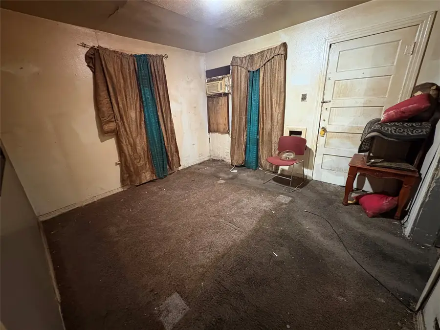 2912 Warren Avenue, Dallas, TX 75215 - #3