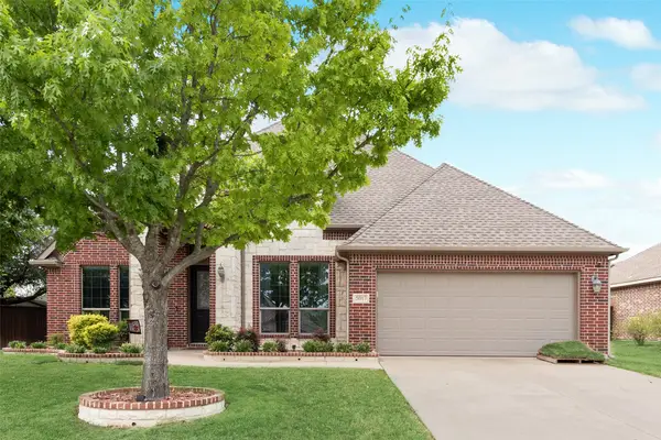 5017 W Fall Drive, Midlothian, TX 76065