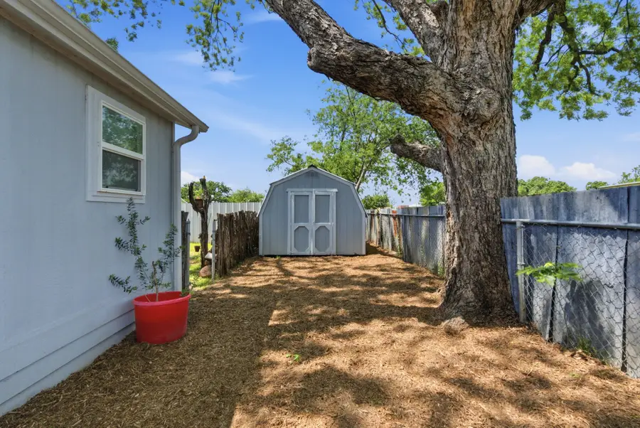 203 Gandy Street, Lipan, TX 76462 - #3