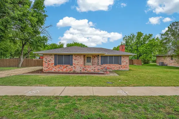 219 W Jefferson Street, Palmer, TX 75152
