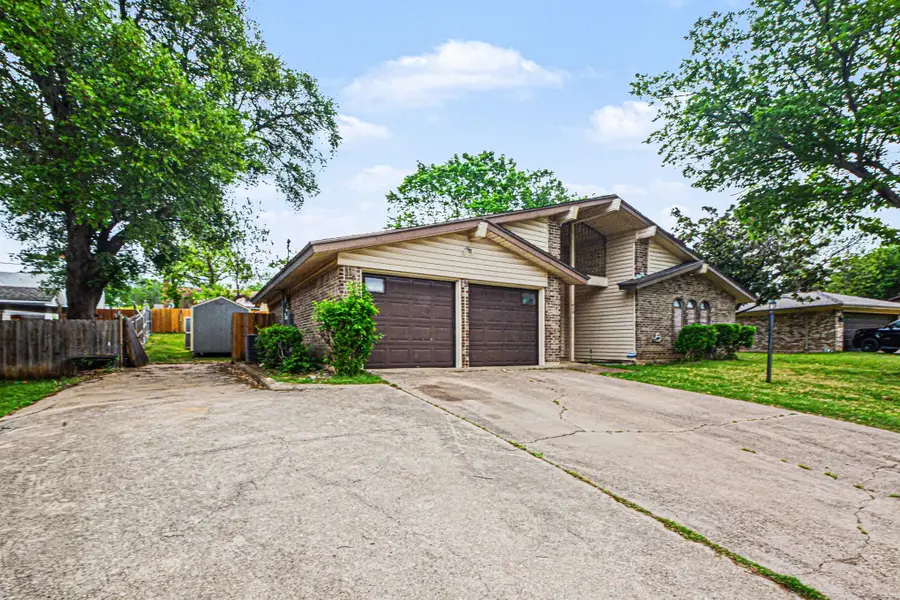 1629 Brent Court, Grand Prairie, TX 75051 - #3