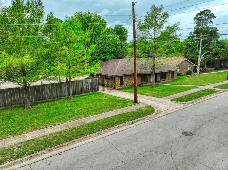 306 Larry Drive, Duncanville, TX 75137 - #2