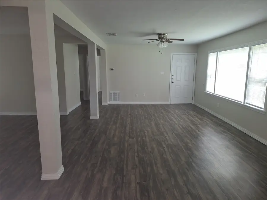 502 N Church Street, Decatur, TX 76234 - #2