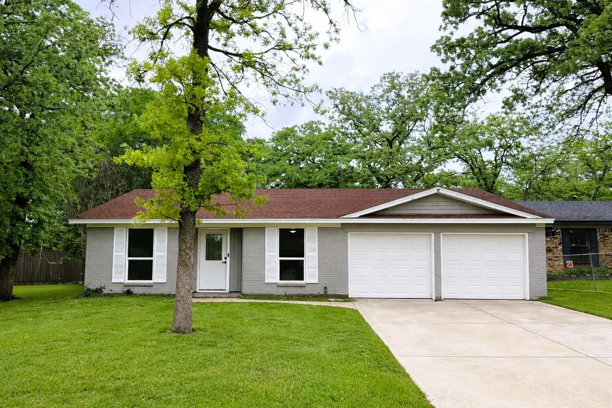 2933 Hunting Drive, Fort Worth, TX 76119 - #1