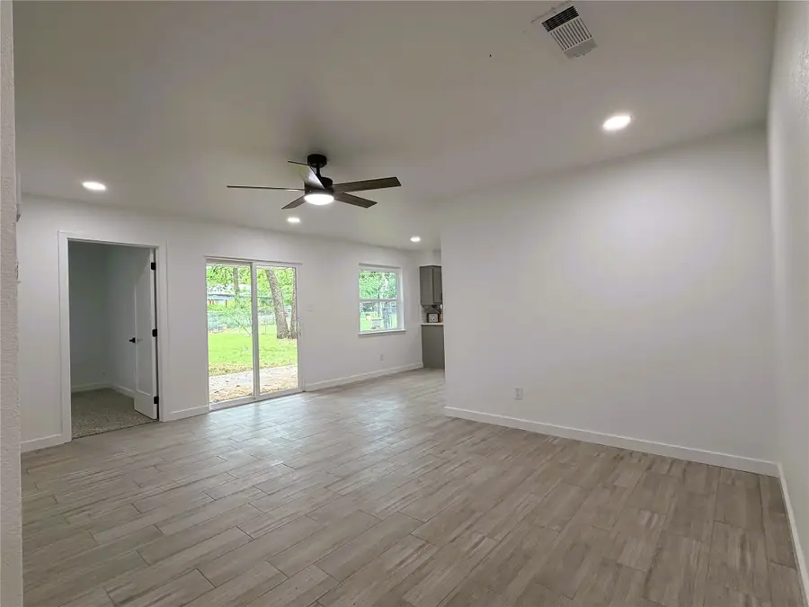 2933 Hunting Drive, Fort Worth, TX 76119 - #2