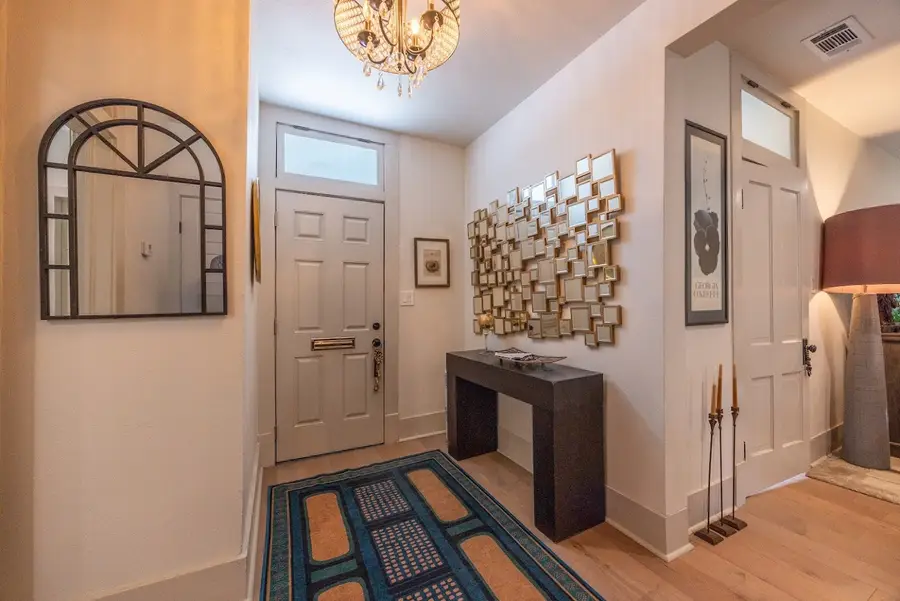 309 E Franklin Street, Hillsboro, TX 76645 - #2