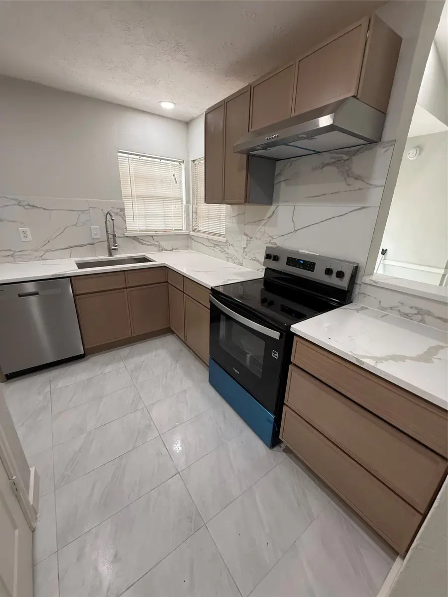 2414 Sunflower Drive, Arlington, TX 76014 - #3