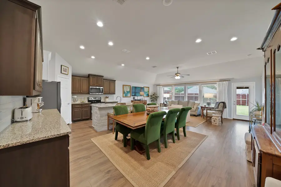 10817 Live Oak Creek Drive, Fort Worth, TX 76108 - #2