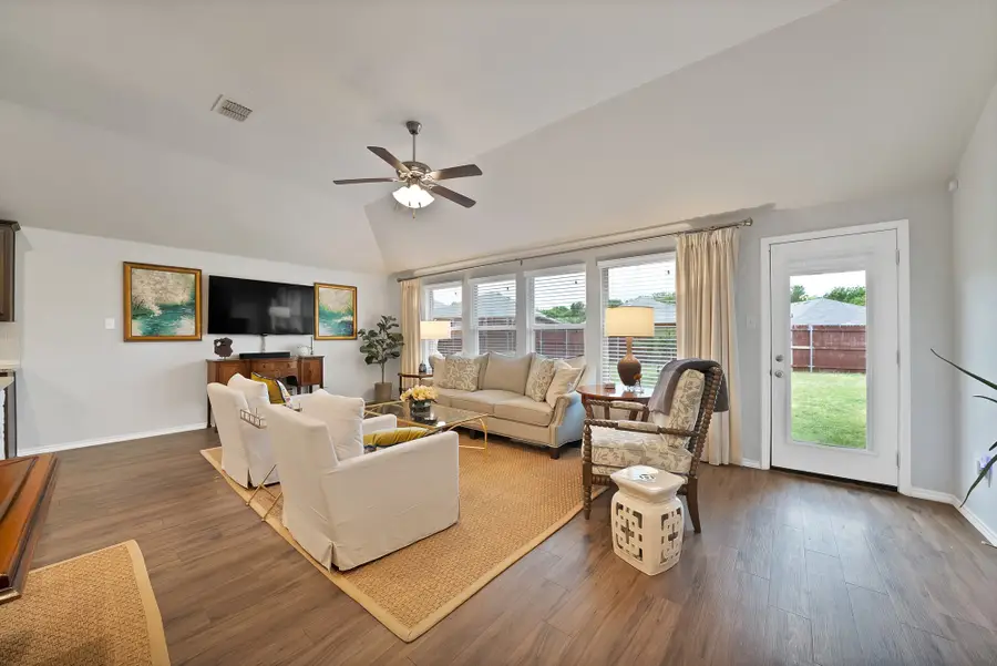 10817 Live Oak Creek Drive, Fort Worth, TX 76108 - #3