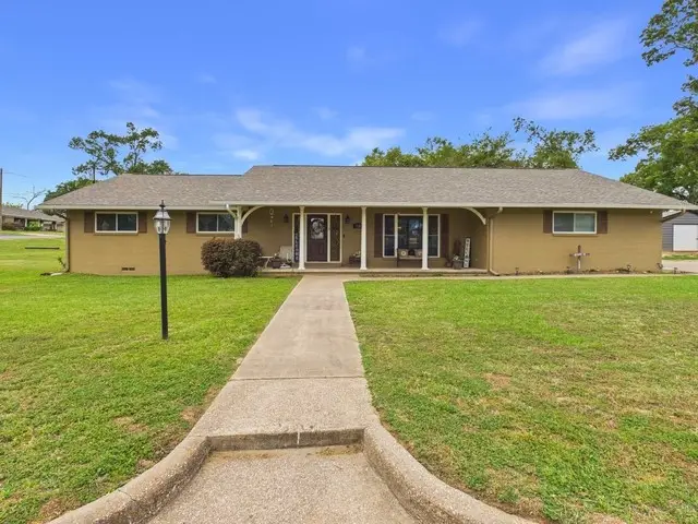 409 N Elm Street, Frankston, TX 75763 - #1