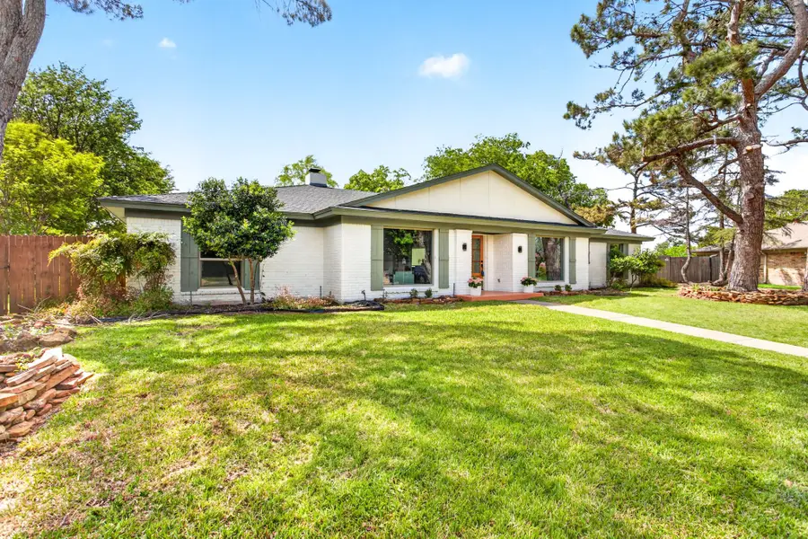 4316 Winding Way, Benbrook, TX 76126 - #2