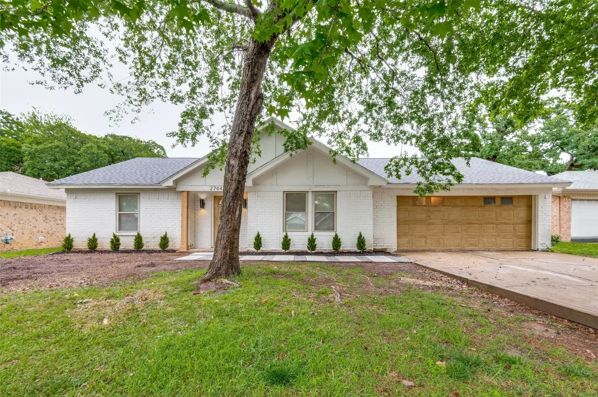 2744 Meadow Green, Bedford, TX 76021 - #1