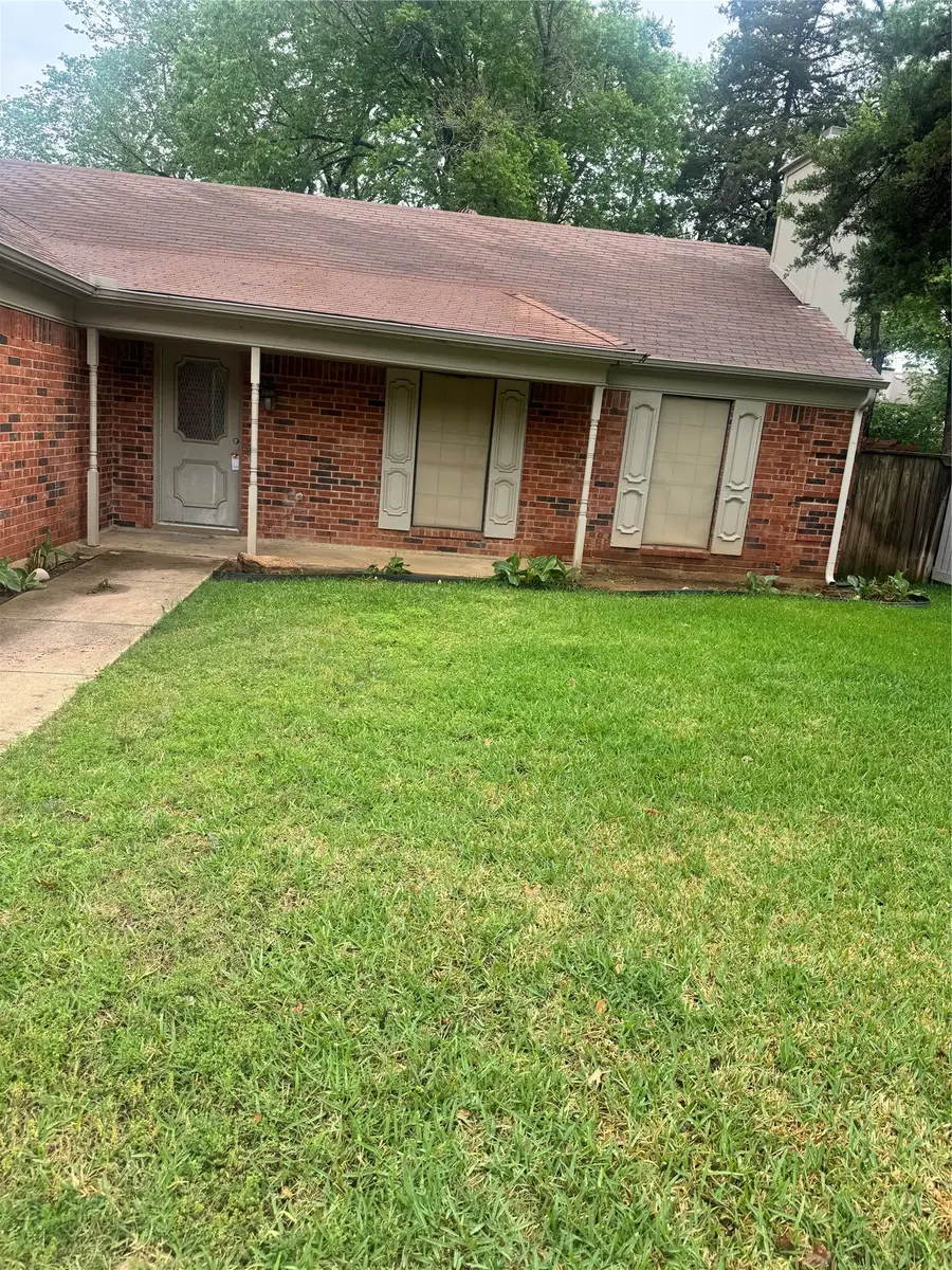 2301 Holly Drive, Euless, TX 76039 - #2