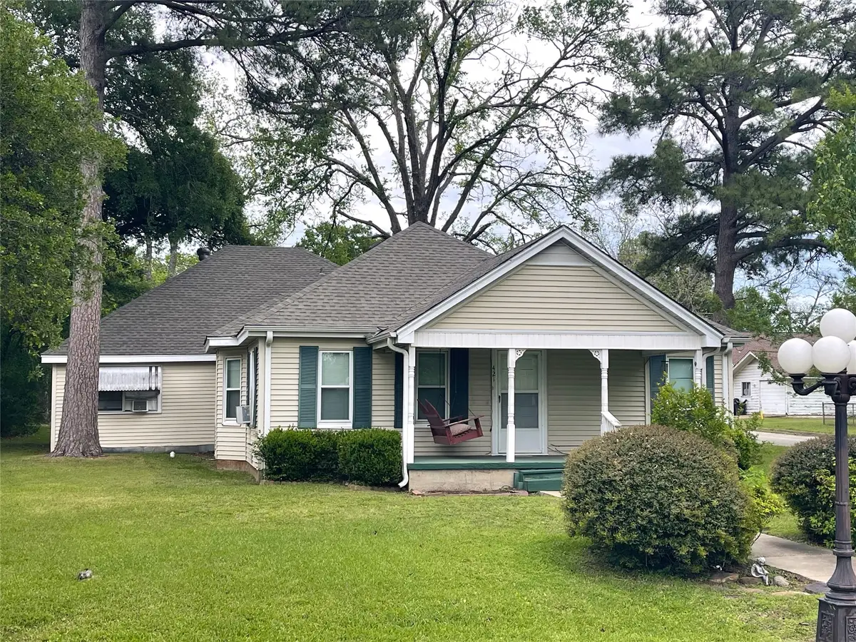 421 S 8th Avenue, Teague, TX 75860 - #1
