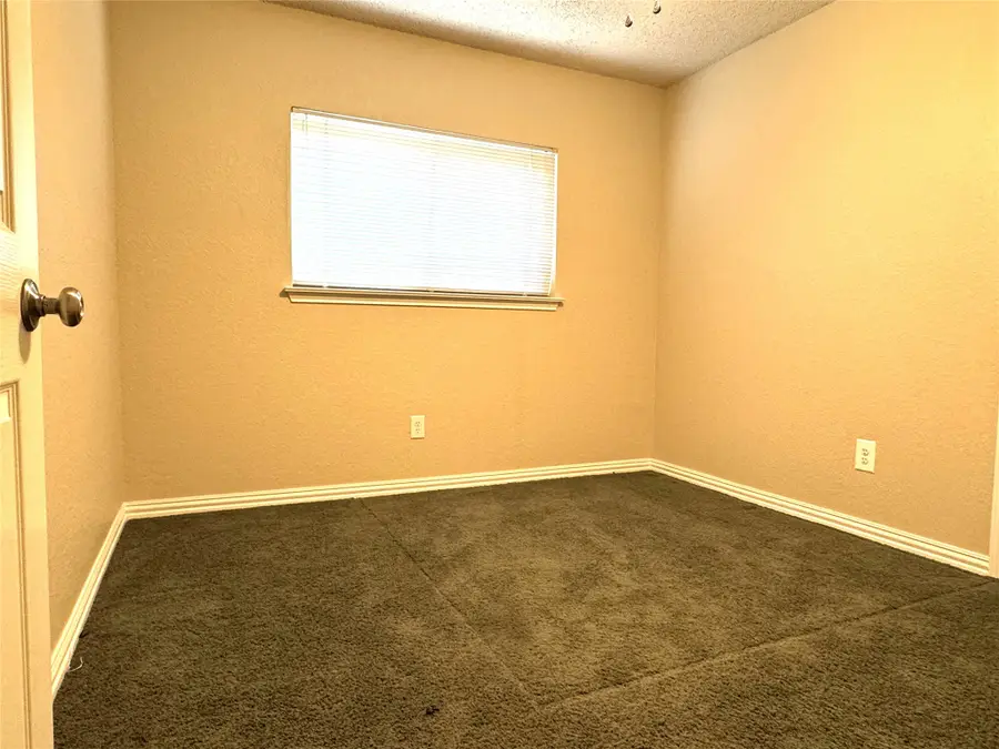 4522 Westlake Drive, Garland, TX 75043 - #2