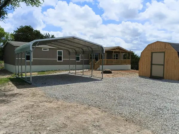 660 Woodhaven Drive, Springtown, TX 76082