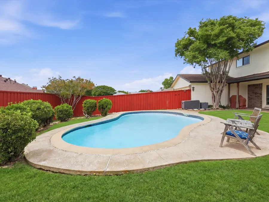 1920 Avignon Court, Carrollton, TX 75007 - #2