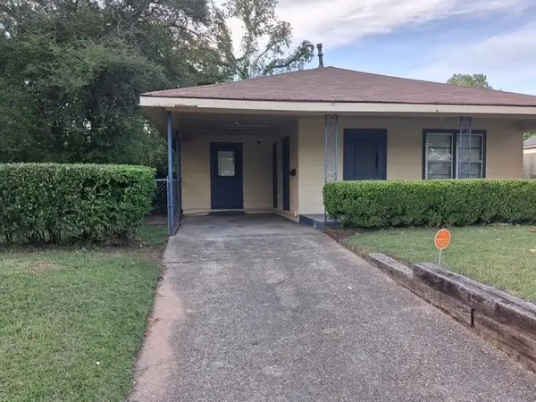 104 E Elmwood Street, Shreveport, LA 71104