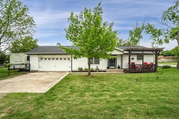 417 8th Street, Justin, TX 76247