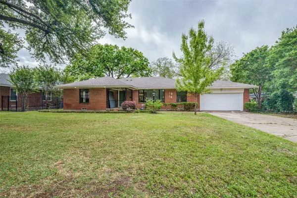 1018 W Avenue F, Garland, TX 75040