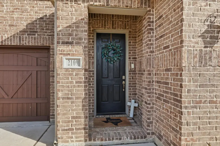 2109 Falcon Ridge Drive, Mansfield, TX 76063 - #3