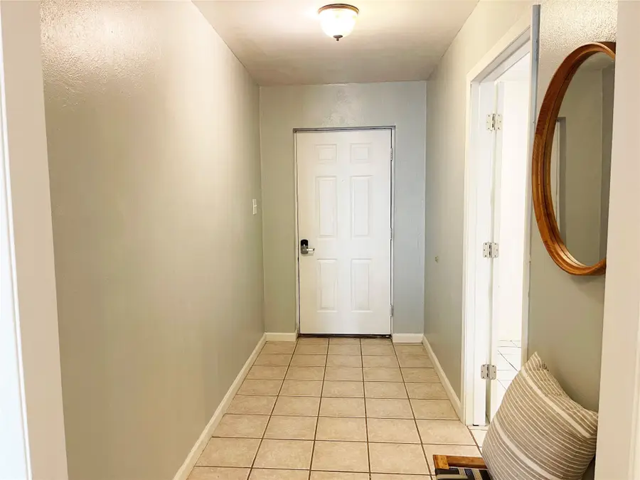 5528 Woodland Hills Drive, Denton, TX 76208 - #2