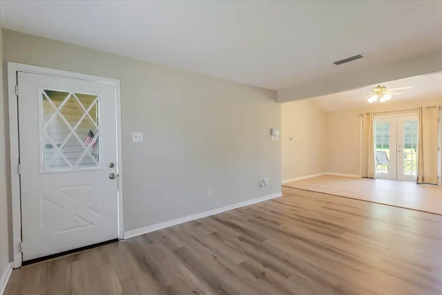 711 Shelmar Drive, Euless, TX 76039 - #3