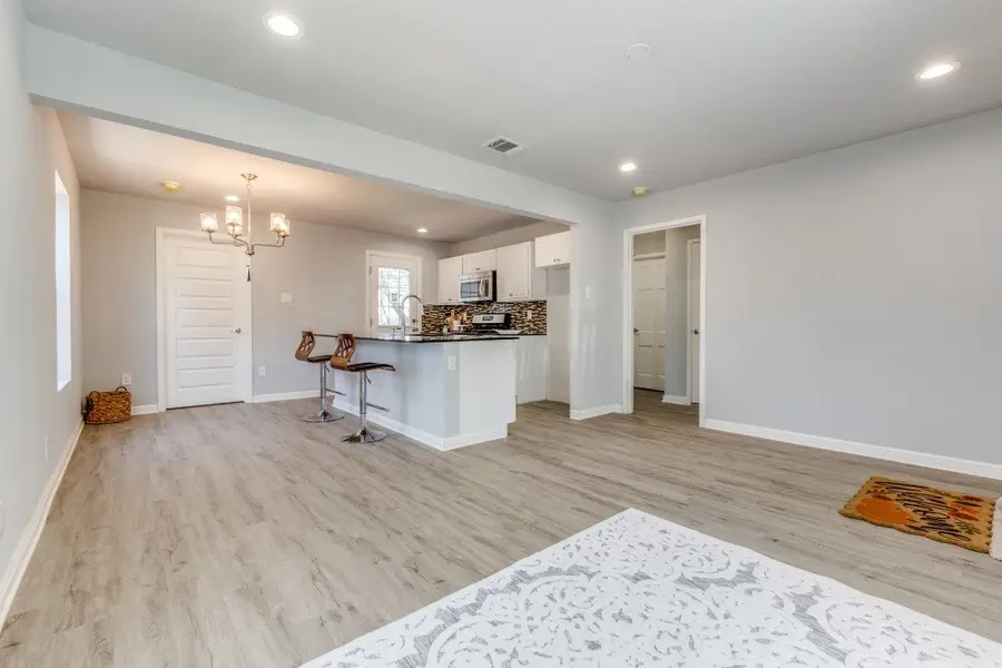 2627 Sharon Street, Dallas, TX 75211 - #3