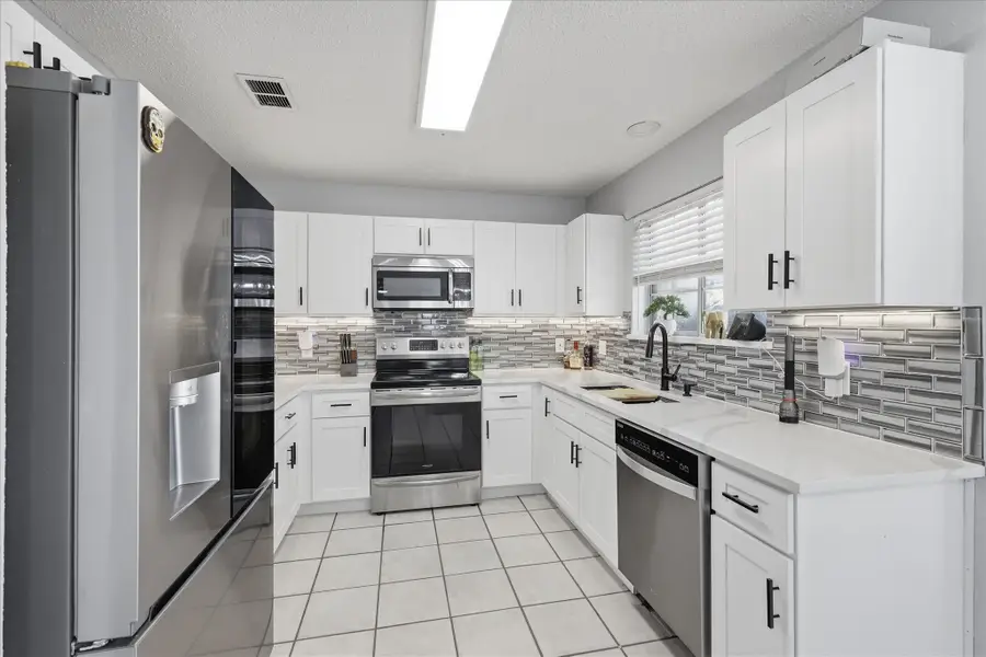 2211 Cromwell Drive, Arlington, TX 76018 - #2