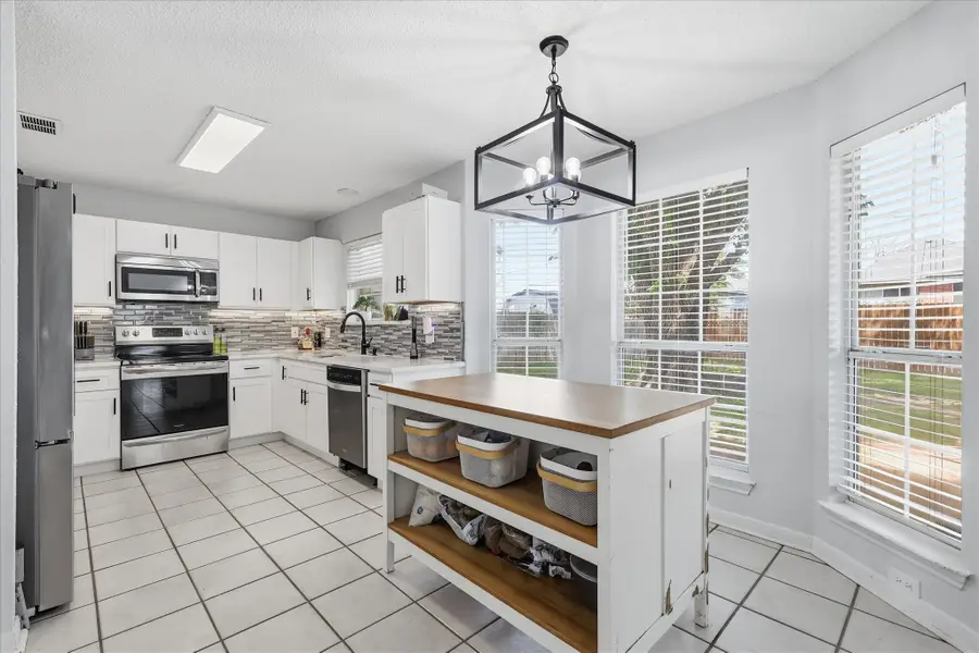 2211 Cromwell Drive, Arlington, TX 76018 - #3