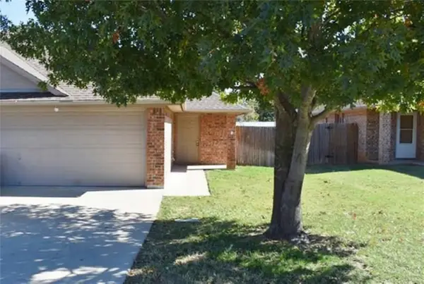 760-764 Stribling Circle, Azle, TX 76020