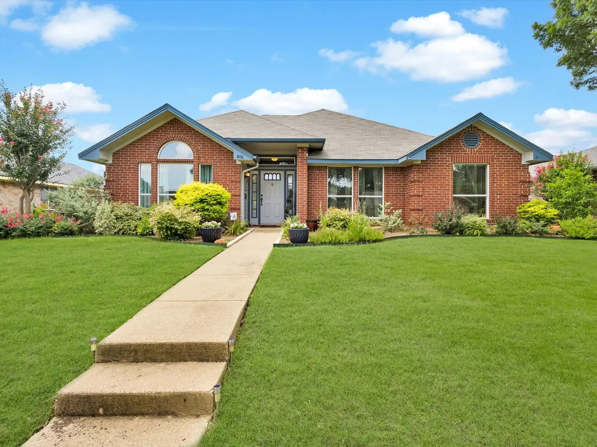 806 Red Oak Drive, Lewisville, TX 75067 - #1