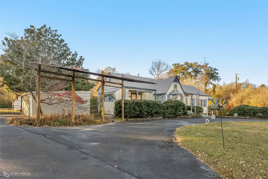 1701 N Pine Street, Vivian, LA 71082 - #3