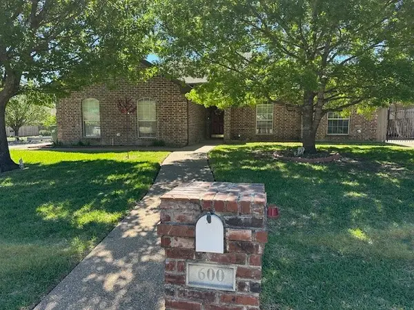 600 Durango Circle, Hewitt, TX 76643
