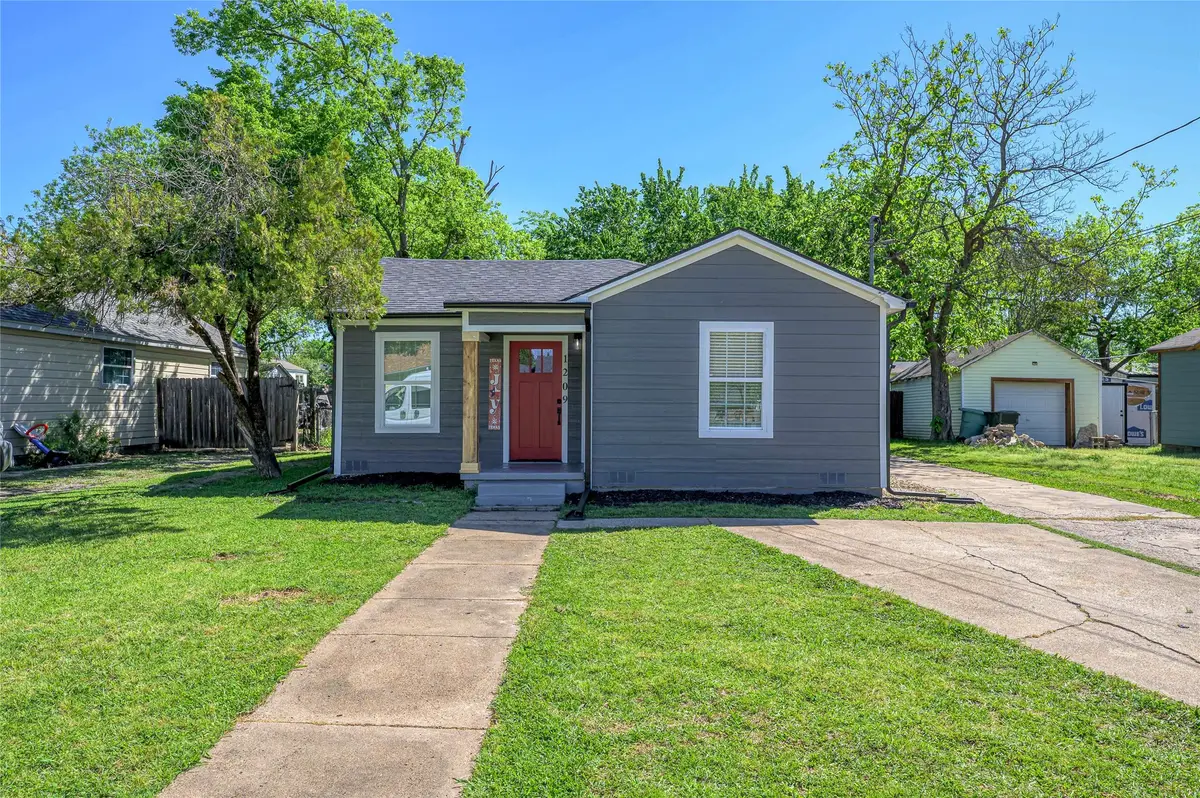 1209 S Maxey Street, Sherman, TX 75090 - #1