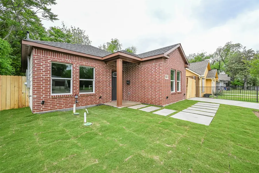 3610 Frank, Dallas, TX 75210 - #3