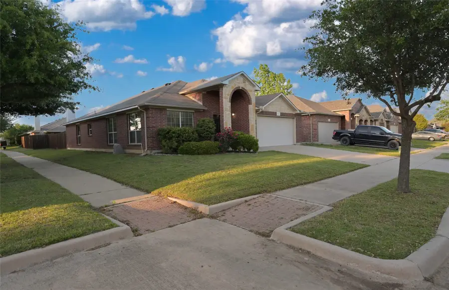 3124 Stonecrop Trail, Denton, TX 76226 - #2