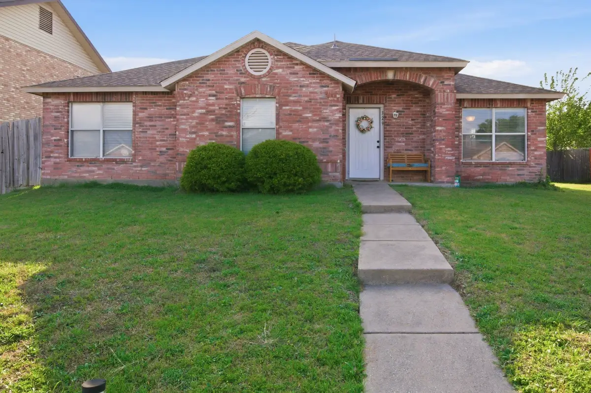 329 Beechwood Lane, Cedar Hill, TX 75104 - #1