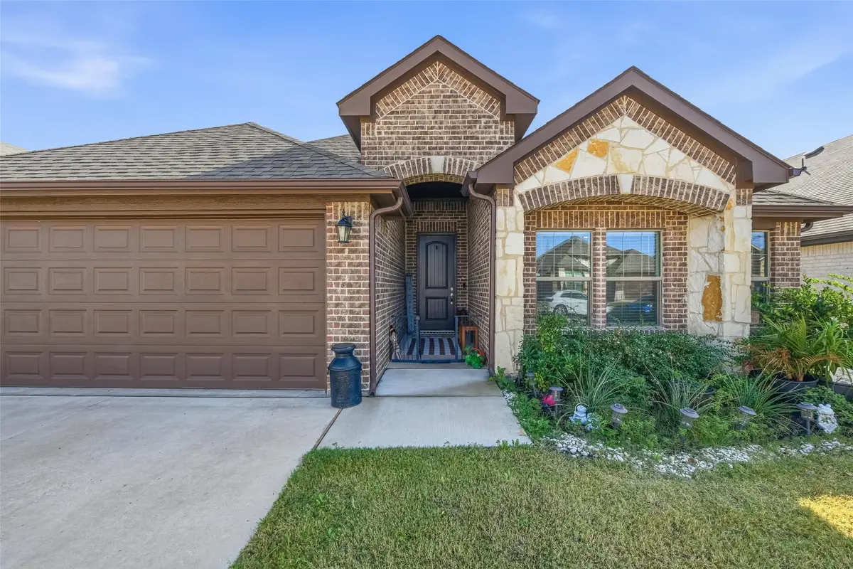 725 Sandy Chip Trail, Fort Worth, TX 76108 - #1