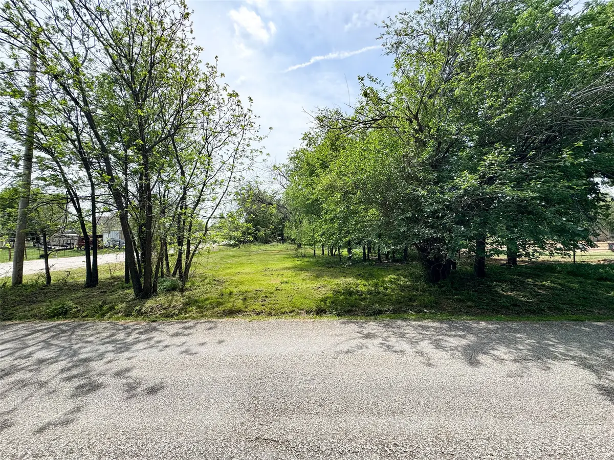 301 W 2nd Street, Cisco, TX 76437 - #1