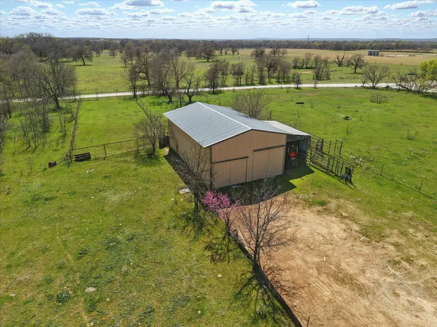 3141 Rogers Road, Jacksboro, TX 76458 - #2