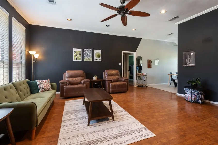 304 W Windsor Drive, Denton, TX 76207 - #3