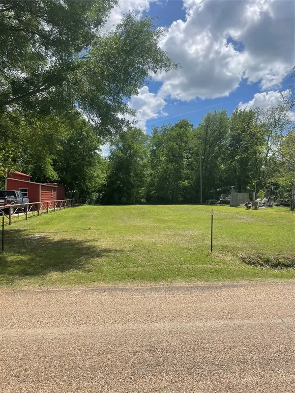 204 E Kaufman Street, Mabank, TX 75147