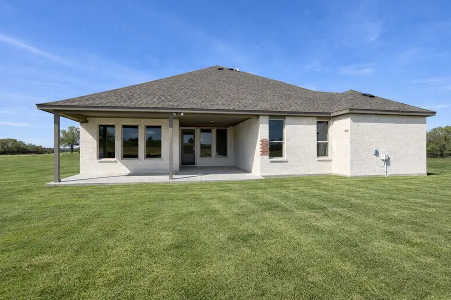 504 Clifton Court, Springtown, TX 76082 - #2