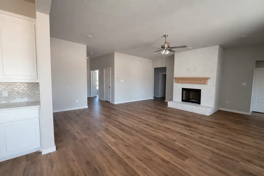 504 Clifton Court, Springtown, TX 76082 - #3