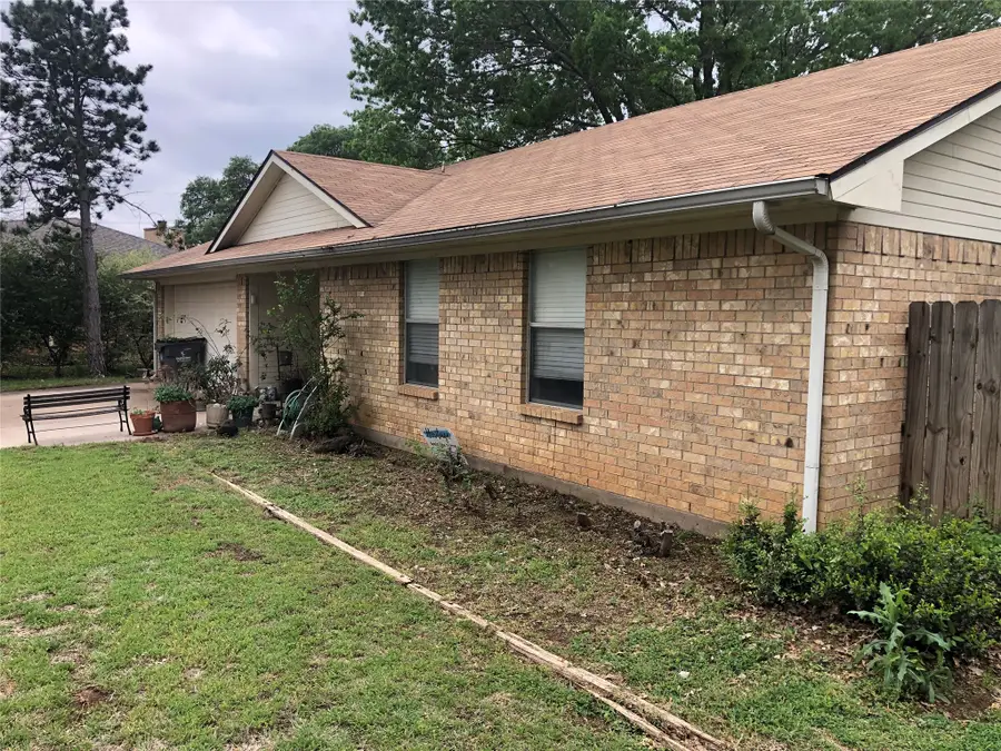 1211 Corvadura Street, Graham, TX 76450 - #2