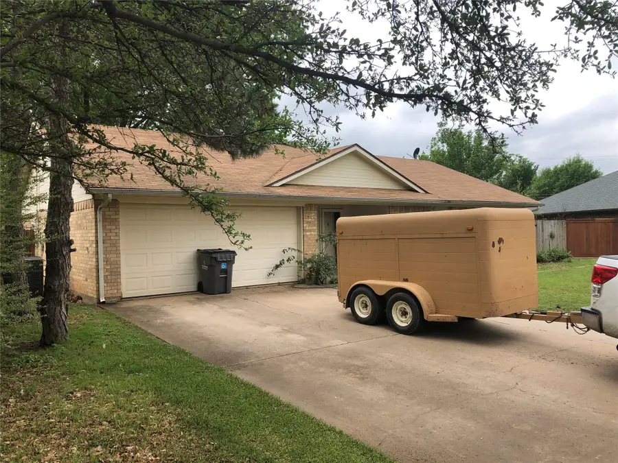 1211 Corvadura Street, Graham, TX 76450 - #3