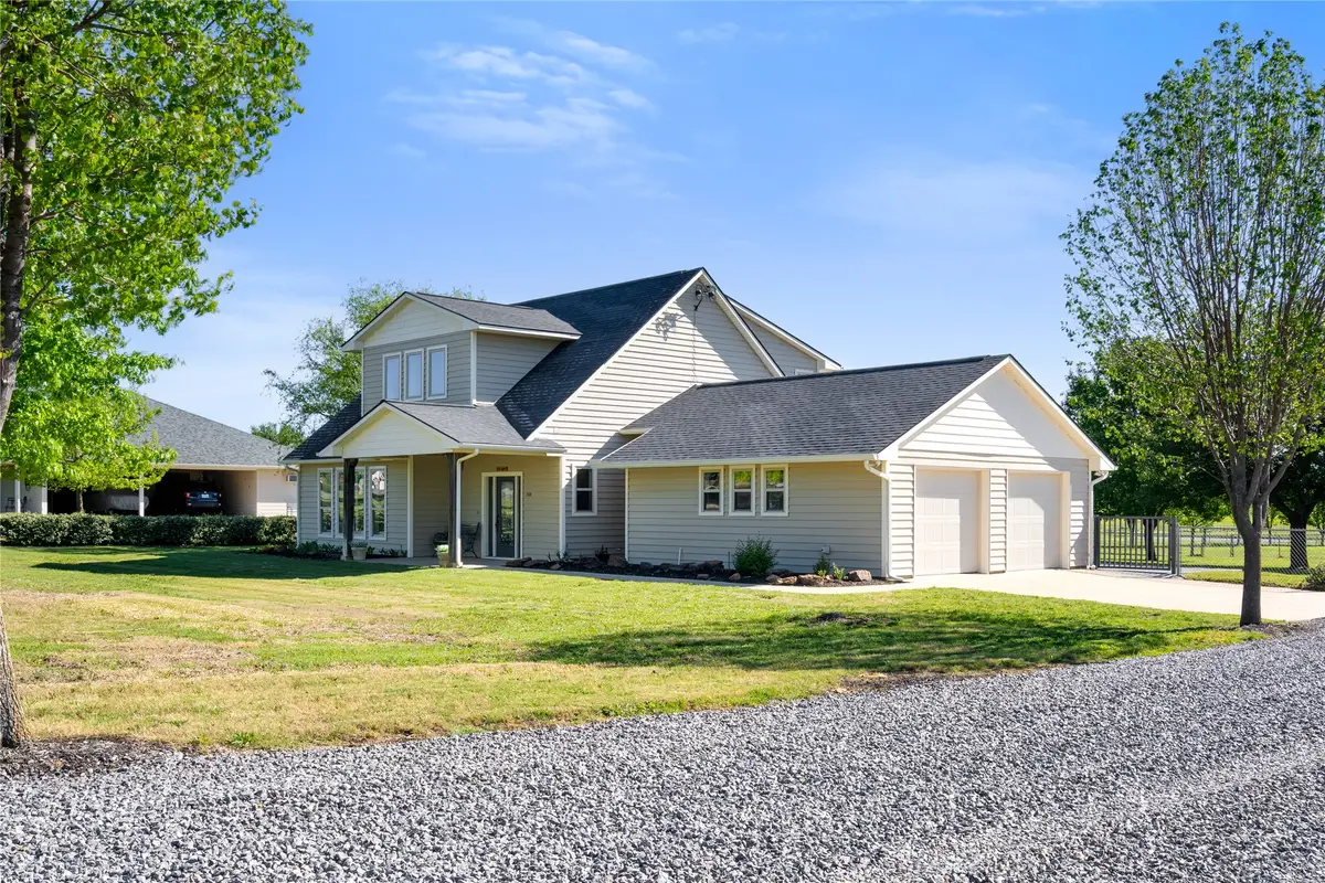 240 Durning Road, Van Alstyne, TX 75495 - #1