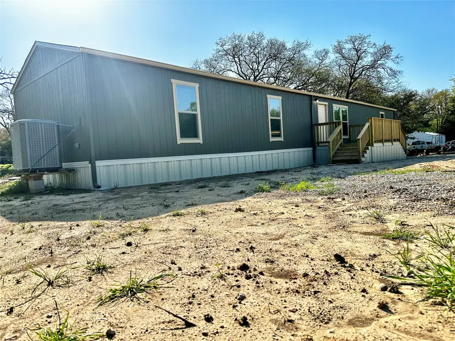 353 Conastoga Road, Valley View, TX 76272 - #2